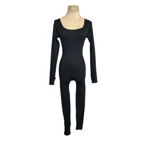 Black ribbed fitted long sleeves cropped catsuit size Small